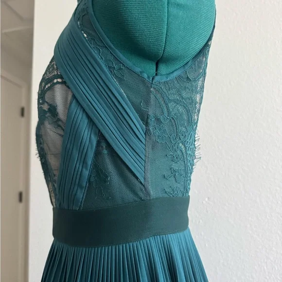 ASOS EMERALD GREEN Pleated with lace top Halter Gown US SIZE 2 - Picture 7 of 12